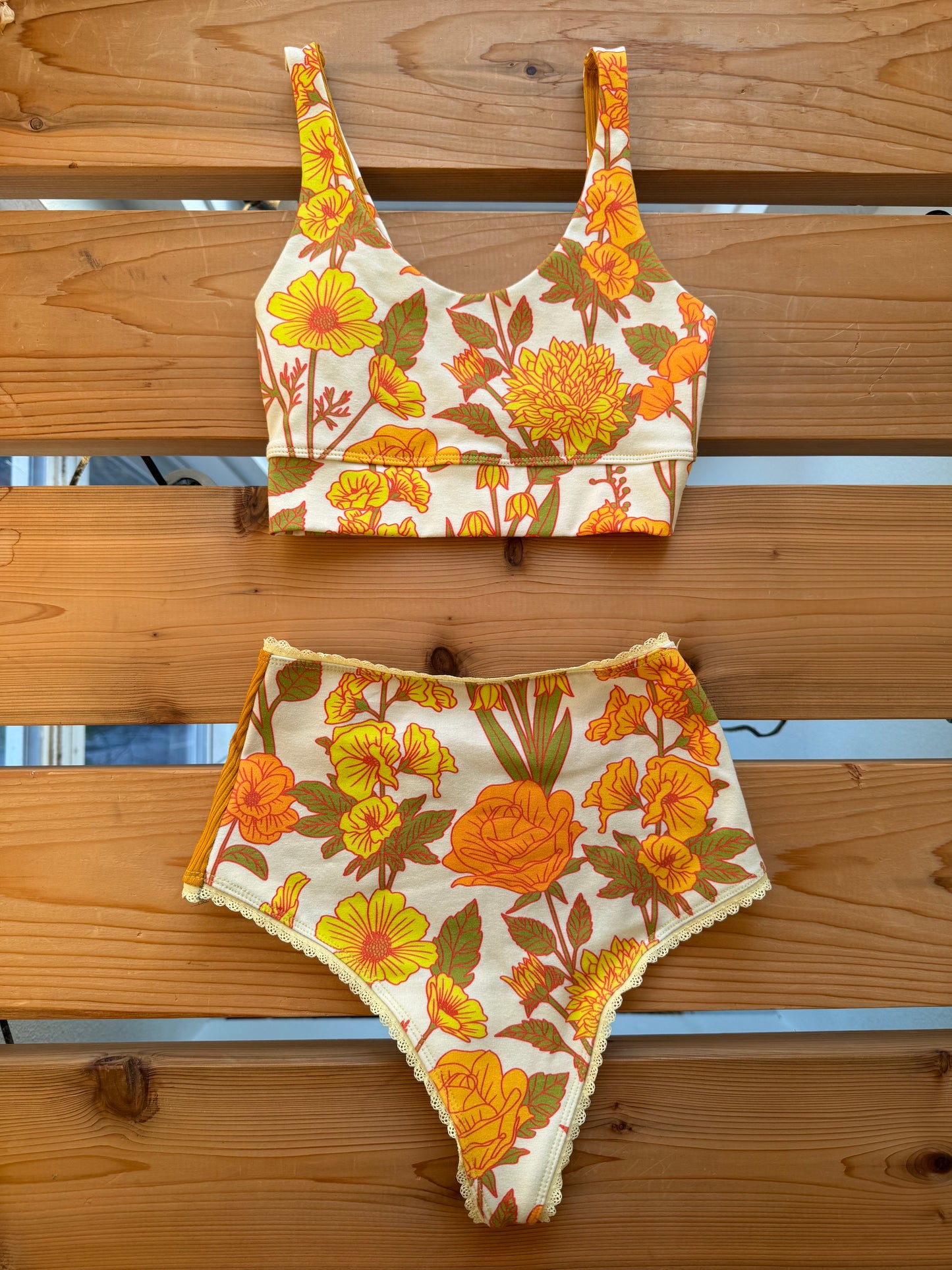 A Golden Meadow set