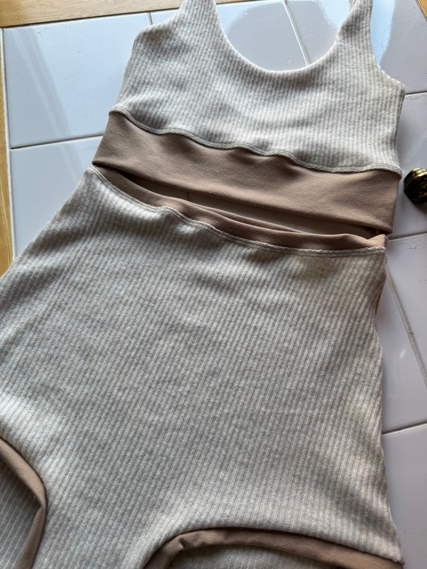 Snuggle Soft Set in Beige