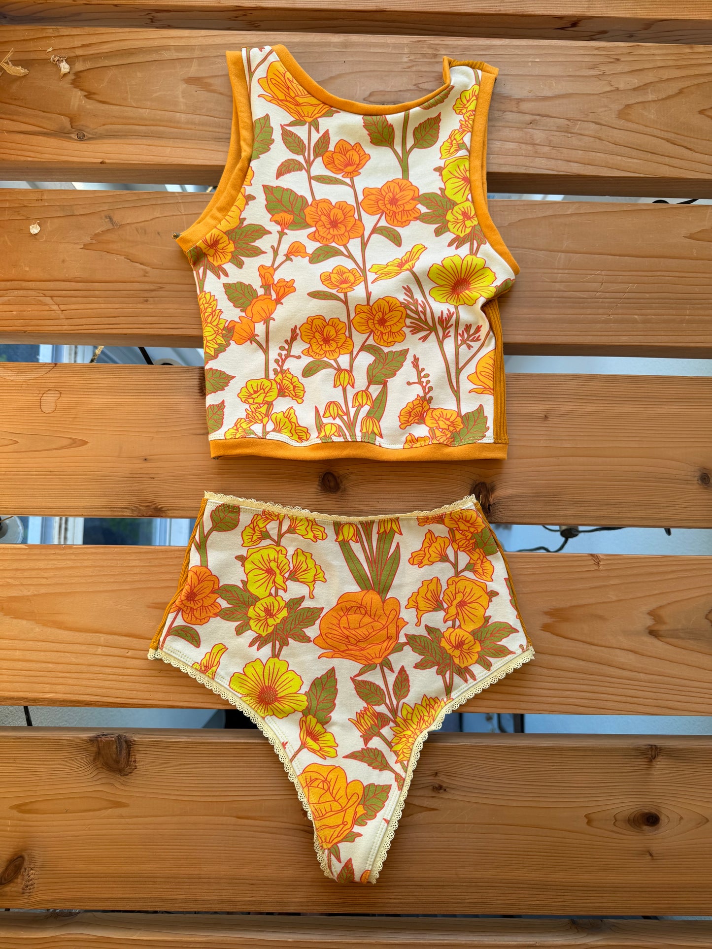 A Golden Meadow set