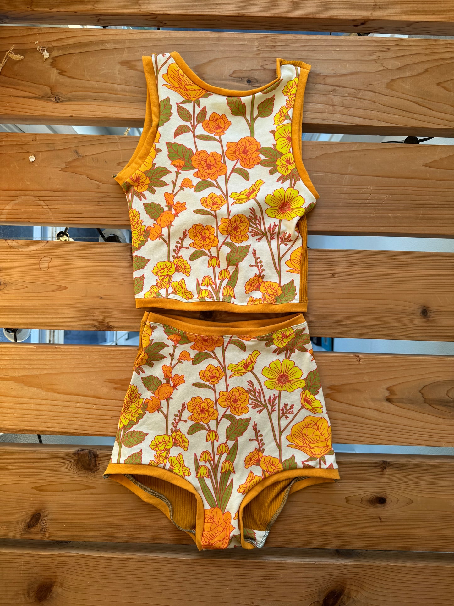 A Golden Meadow set