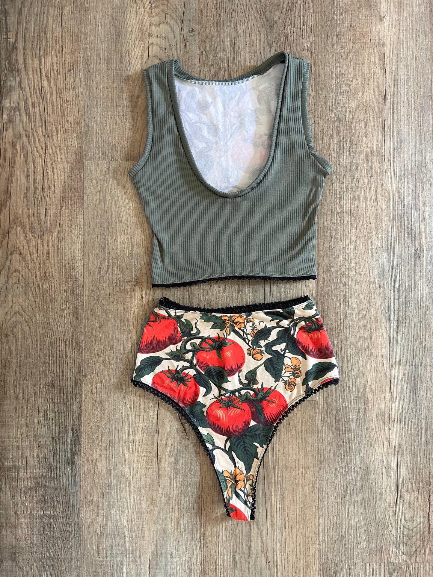 Heirloom Thong Set