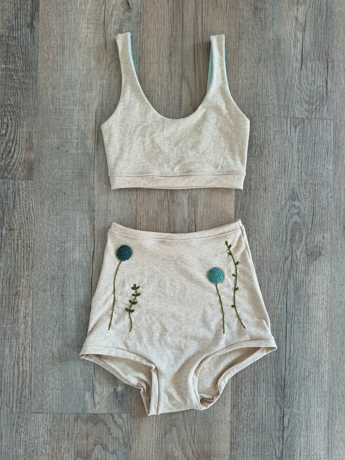 Embroidered Dreams set