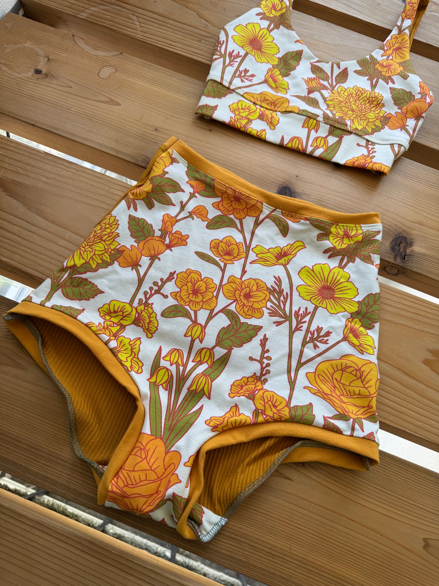 Golden Meadow set