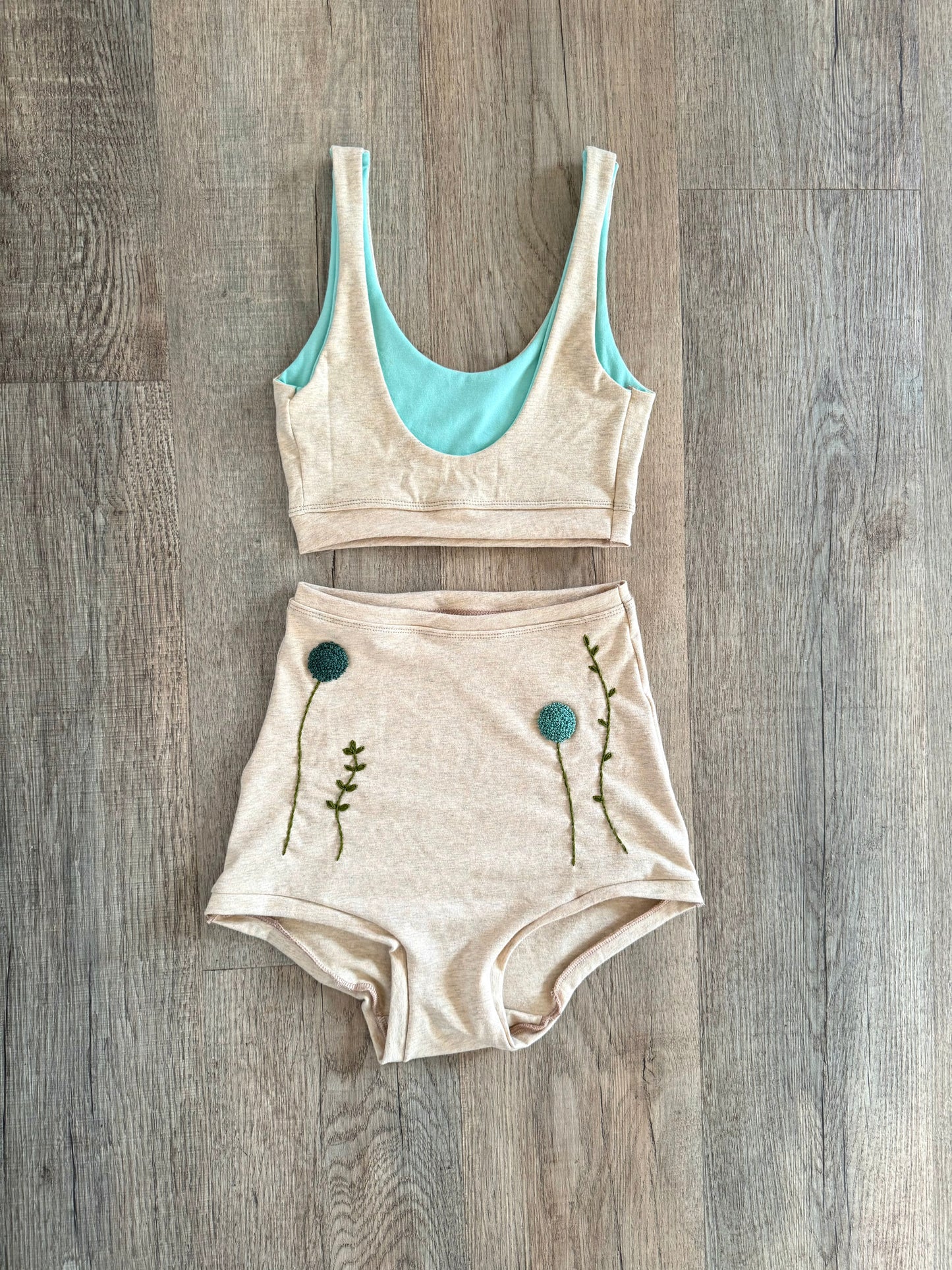 Embroidered Dreams set