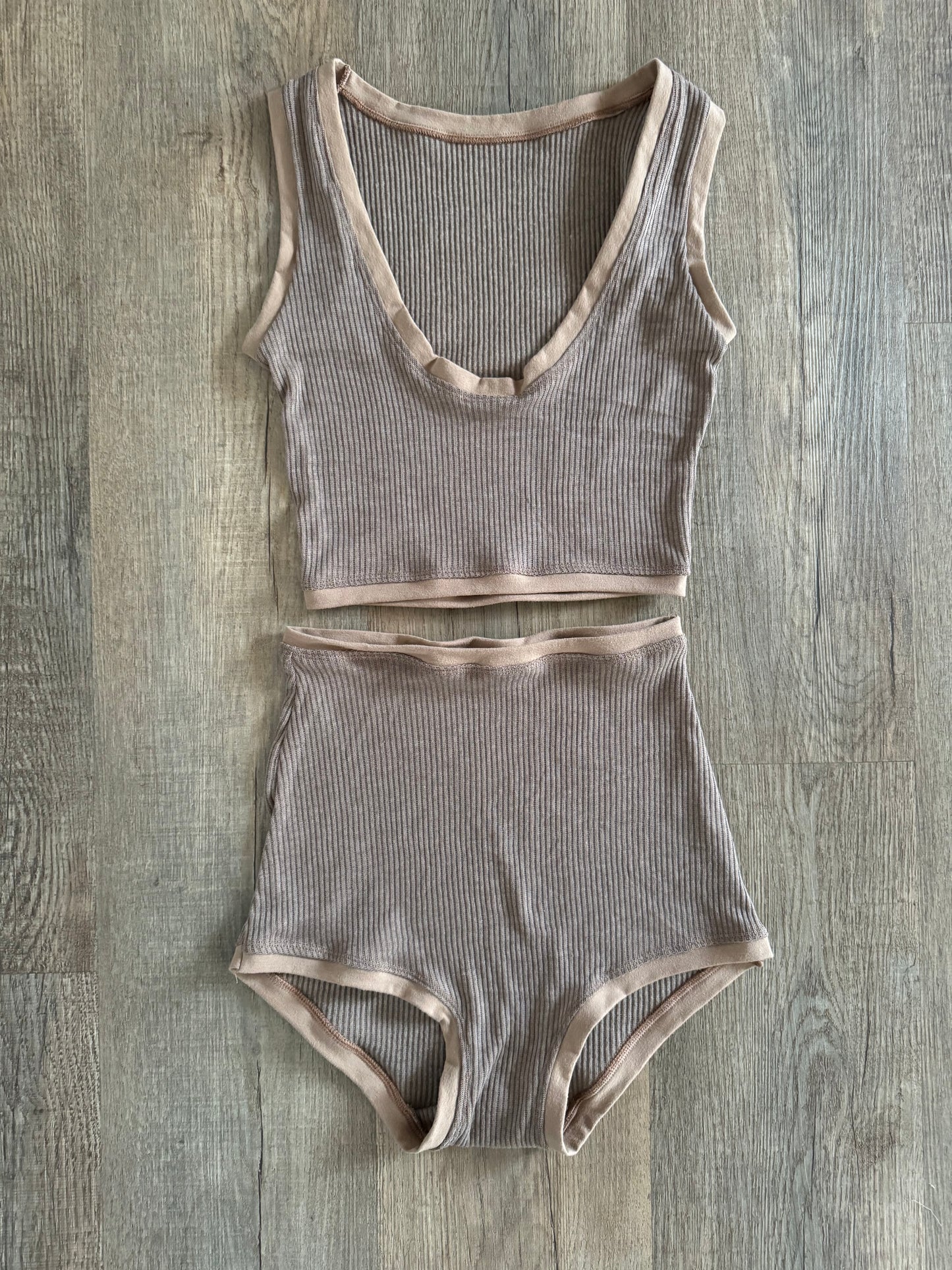 Snuggle Soft Set in Beige