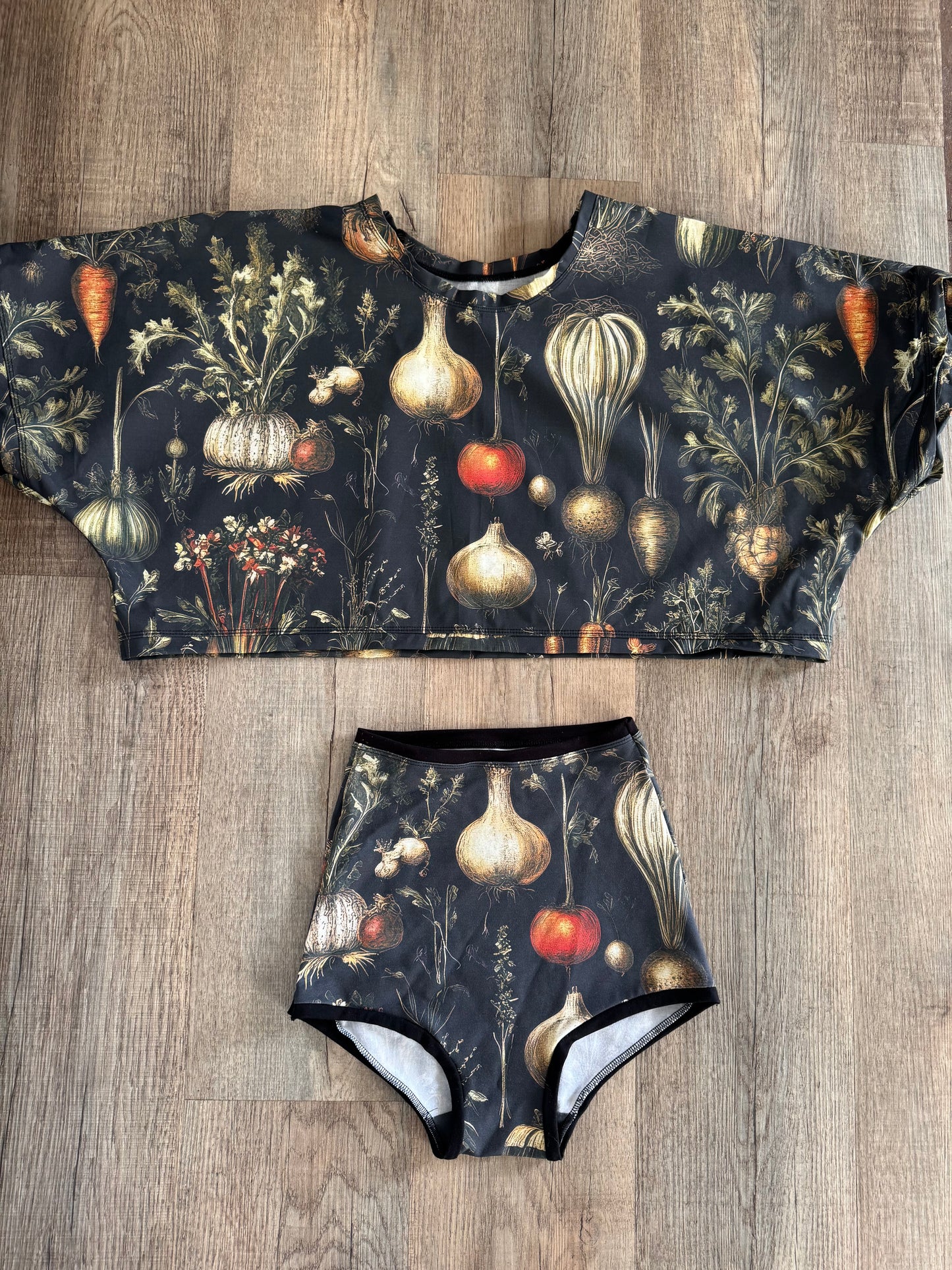 Mixed Roots cotton top and bottoms