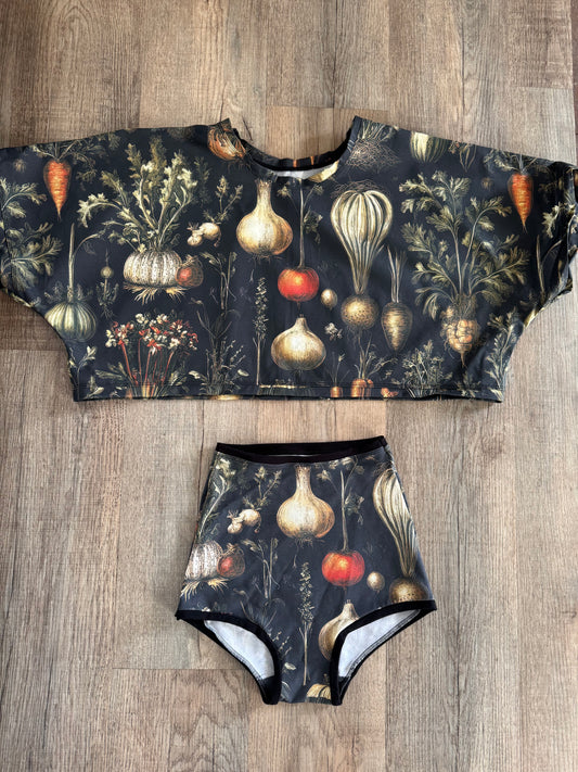 Mixed Roots cotton top and bottoms